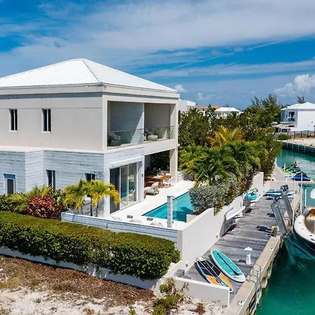 Salt Air And Second Wind Vila